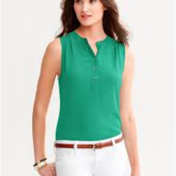Banana Republic Green Fitted Hidden Button Down Tank Top - Picture 1 of 5
